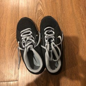 Nike shoes women’s